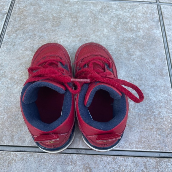 Nike Toddler Air Jordan Retro 4 TD Fiba Sneakers Gym Red BQ7670-617 size 8C - Picture 4 of 9